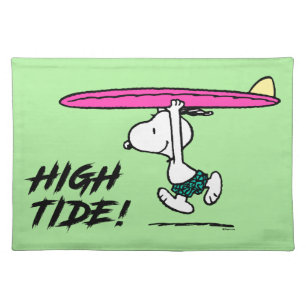 Peanuts   Snoopy Running to the Surf Cloth Placemat