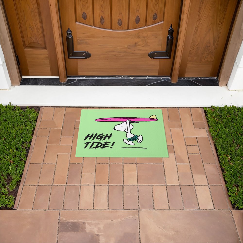 Disover Snoopy Running to the Surf Doormat