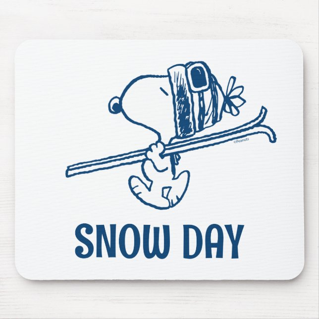 Peanuts | Snoopy Ski Trip Mouse Pad (Front)