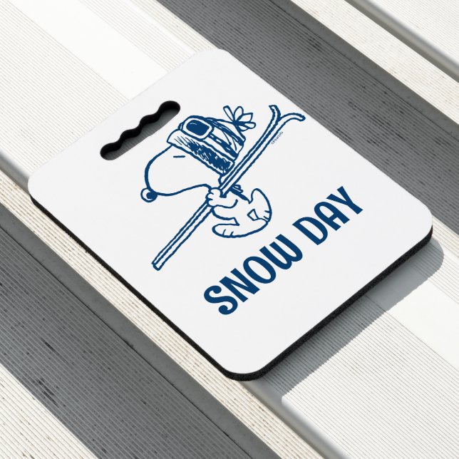 Peanuts | Snoopy Ski Trip Seat Cushion (In Situ)