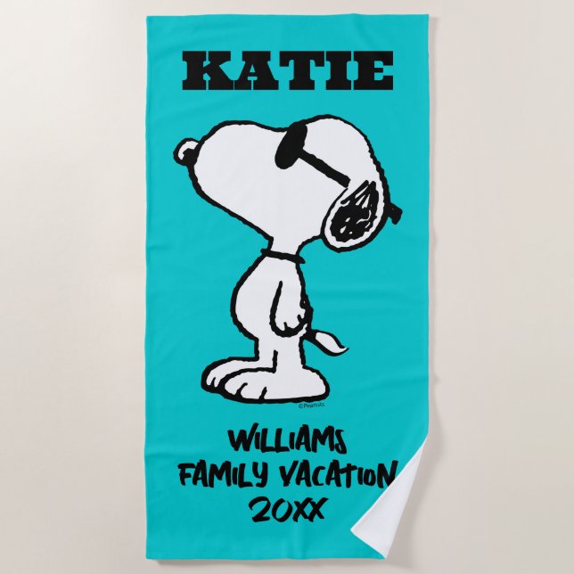 Peanuts | Snoopy Sunglasses Family Vacation Beach Towel (Front)