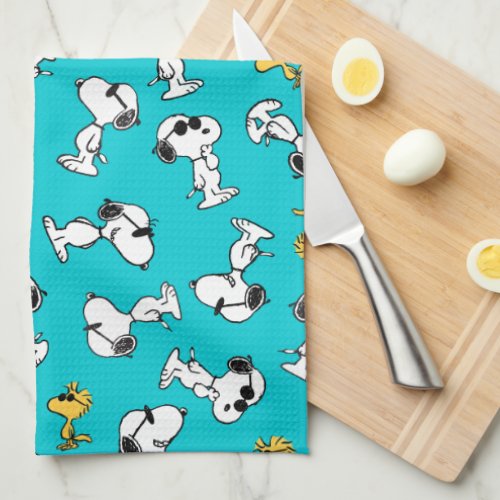 Peanuts  Snoopy  Sunglasses Pattern Kitchen Towel