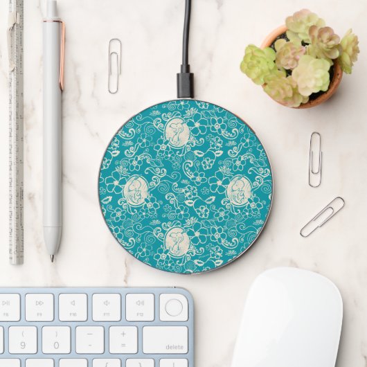 Peanuts | Snoopy Teal Tropical Beach Pattern Wireless Charger (Desk)