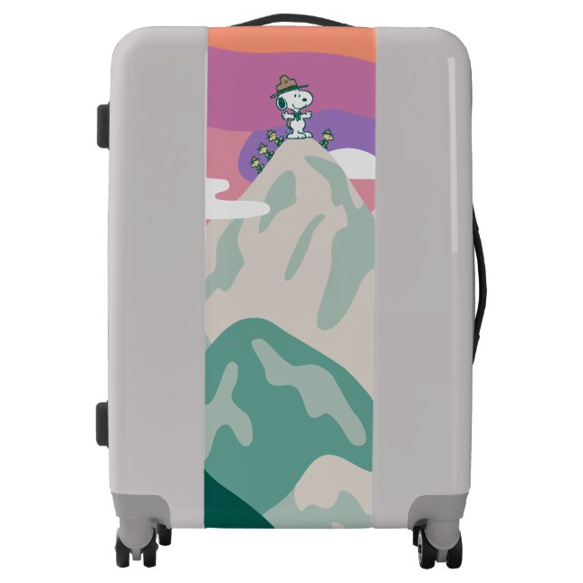 Peanuts | Snoopy & Troop Hiking the Mountain Luggage (Front)