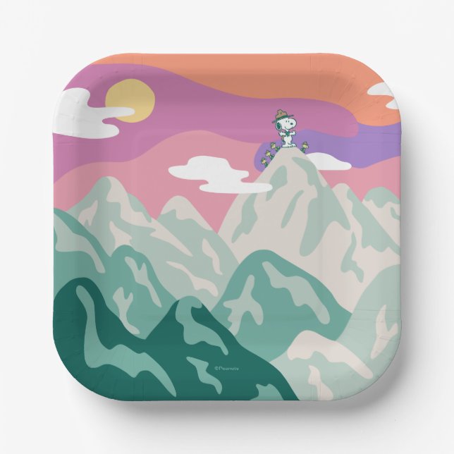 Peanuts | Snoopy & Troop Hiking the Mountain Paper Plates (Front)