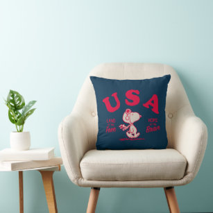 Peanuts   Snoopy USA Land of the Free Throw Pillow