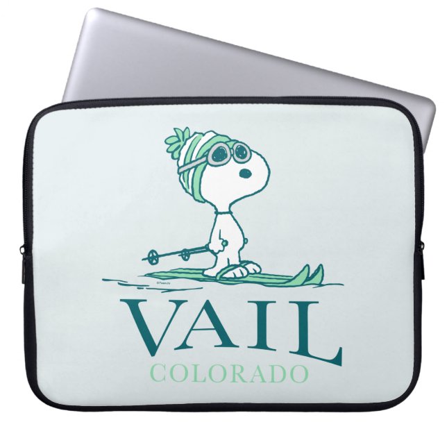 Peanuts | Snoopy Vail Colorado Laptop Sleeve (Front)