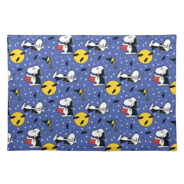Peanuts | Snoopy Vampire Pattern Cloth Placemat (Front)