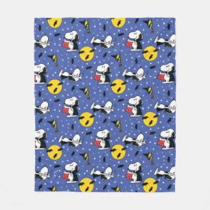 Peanuts Snoopy Vampire Pattern Fleece Blanket