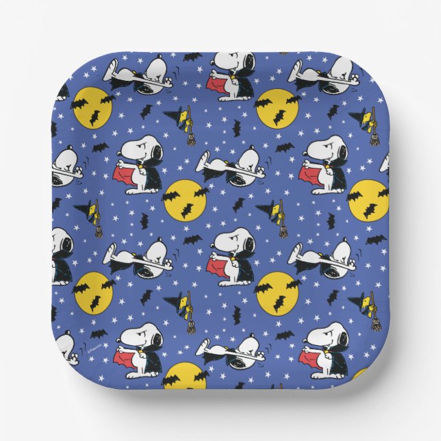 Peanuts | Snoopy Vampire Pattern Paper Plates (Front)