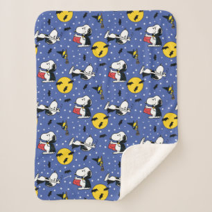 Peanuts   Snoopy Vampire Pattern Sherpa Blanket