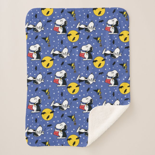 Peanuts | Snoopy Vampire Pattern Sherpa Blanket (Front)