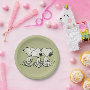 Peanuts   Snoopy Walking Tall Paper Plates