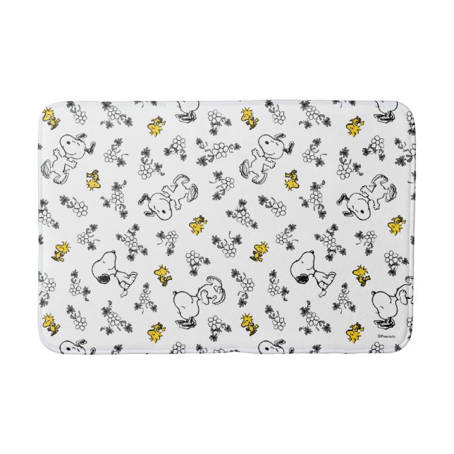 Peanuts | Snoopy & Woodstock B&W Flower Pattern Bath Mat (Front)
