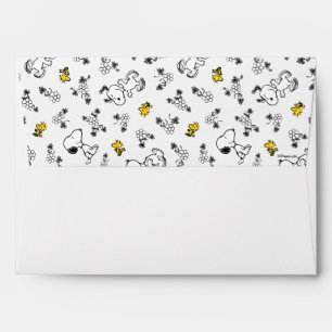 Peanuts Snoopy & Woodstock B&W Flower Pattern Envelope