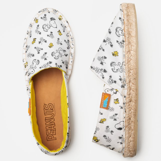 Peanuts | Snoopy & Woodstock B&W Flower Pattern Espadrilles (Side)