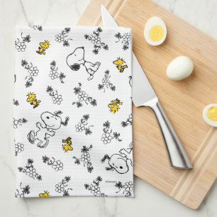 Peanuts Snoopy & Woodstock B&W Flower Pattern Kitchen Towel