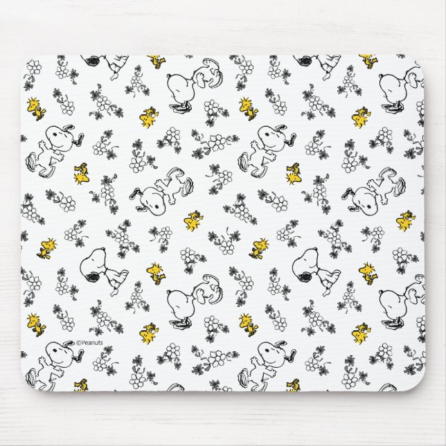 Peanuts | Snoopy & Woodstock B&W Flower Pattern Mouse Pad (Front)