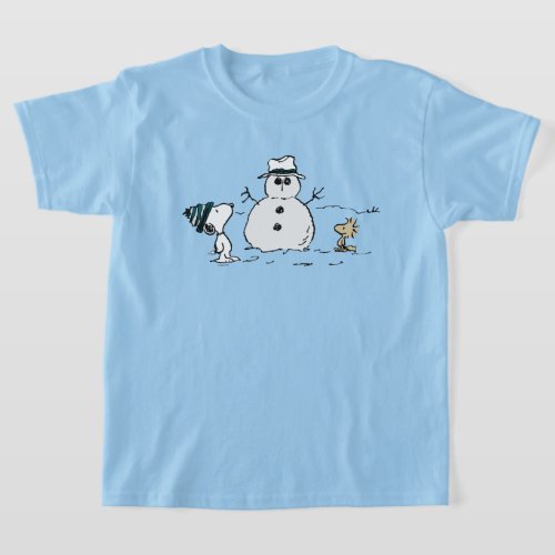 Peanuts  Snoopy  Woodstock Build A Snowman T_Shirt