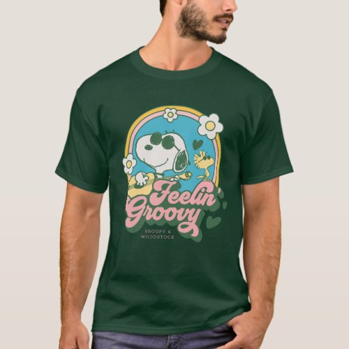 Peanuts  Snoopy  Woodstock Feelin Groovy T_Shirt