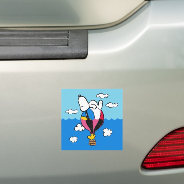 Peanuts | Snoopy & Woodstock Hot Air Balloon Car Magnet (In Situ)