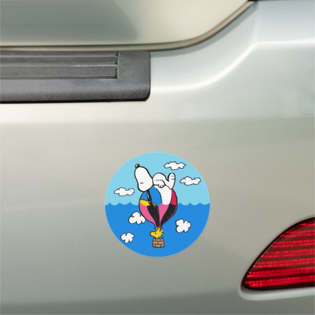 Peanuts | Snoopy & Woodstock Hot Air Balloon Car Magnet (In Situ)