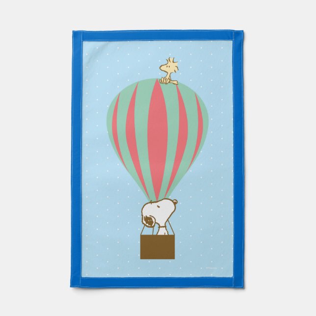 Peanuts | Snoopy & Woodstock Hot Air Balloon Pennant (Front)