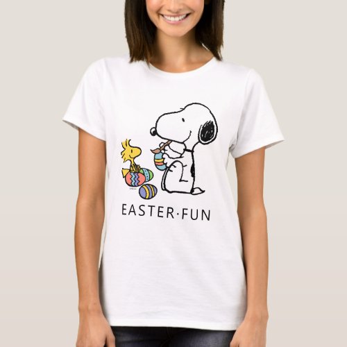 Peanuts  Snoopy  Woodstock Painting Eggs T_Shirt