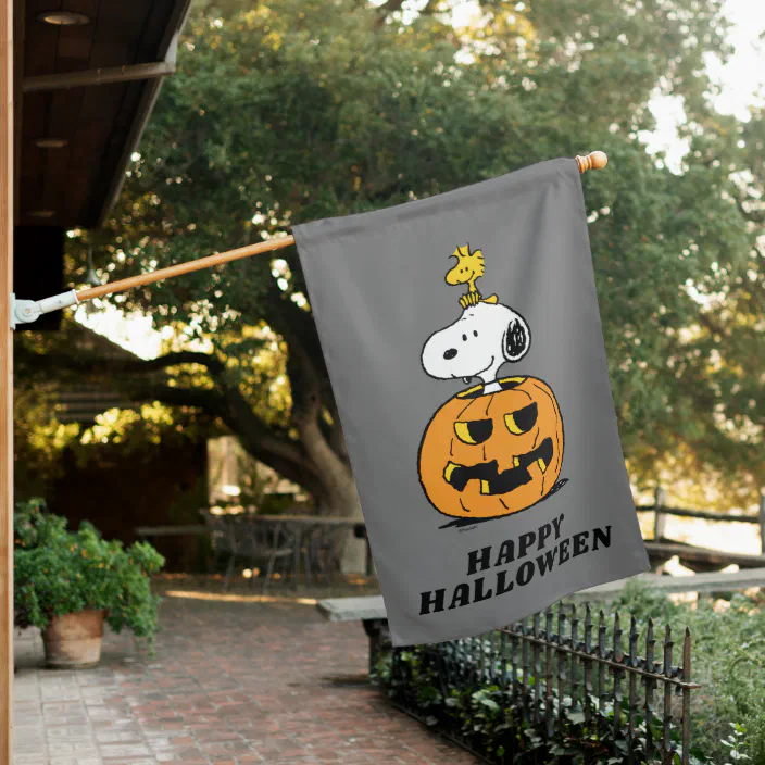 Peanuts Snoopy Woodstock Pop Up Pumpkin House Flag Zazzle Com