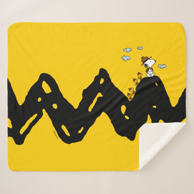 Peanuts | Snoopy & Woodstock Scout Troop Hike Sherpa Blanket (Front (Horizontal))