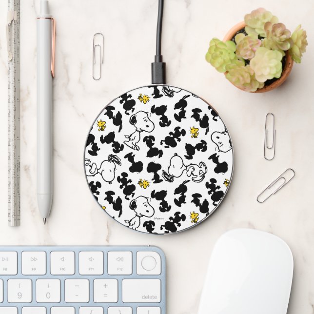 Peanuts |  Snoopy & Woodstock Shadow Pattern Wireless Charger (Desk)