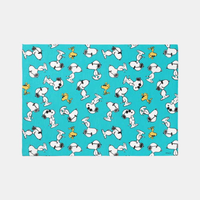 Peanuts | Snoopy & Woodstock Sunglasses Pattern Rug (Front)