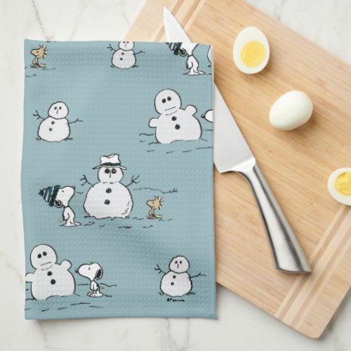 Peanuts  Snoopy  Woodstock Winter Break Pattern Kitchen Towel