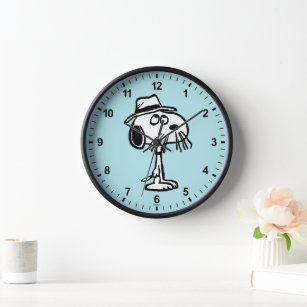 Peanuts   Snoopy's Brother Spike Clock