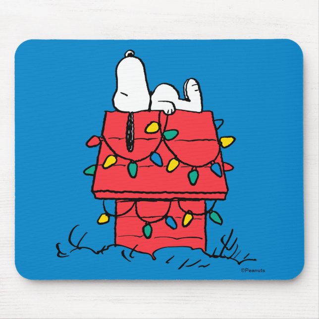 Peanuts | Snoopy's Dog House With Lights Mouse Pad (Front)