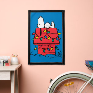 Peanuts Snoopy's Dog House With Lights Pennant