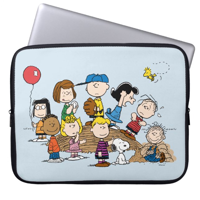 Peanuts | The Gang at the Pitcher's Mound Laptop Sleeve (Front)