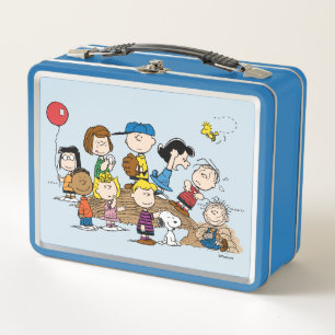 Peanuts   The Gang at the Pitcher's Mound Metal Lunch Box