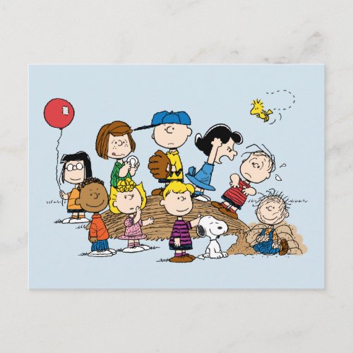 Peanuts  The Gang at the Pitchers Mound Postcard