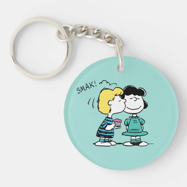 Peanuts | Valentine's Day | Lucy & Schroeder Kiss Keychain (Front)