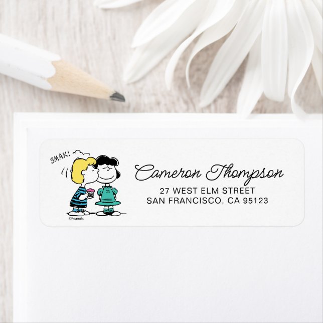 Peanuts | Valentine's Day | Lucy & Schroeder Kiss Label (Insitu)