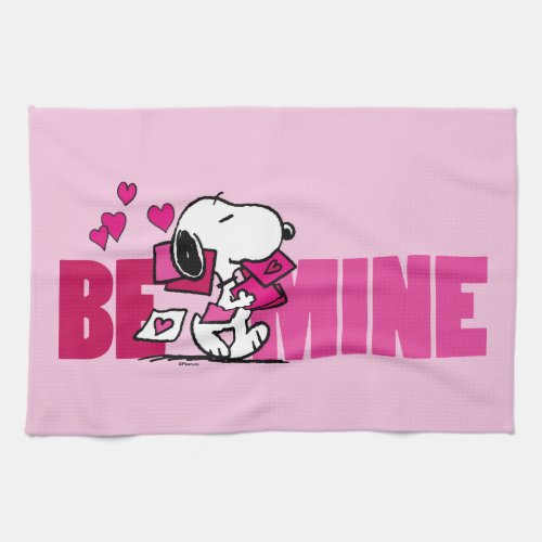 Peanuts  Valentines Day  Snoopy Be Mine Kitchen Towel