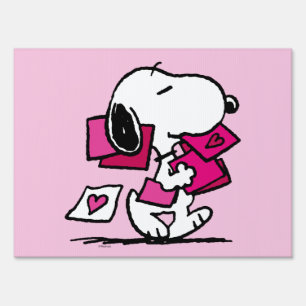 Peanuts Valentine's Day Snoopy With Valentines Sign