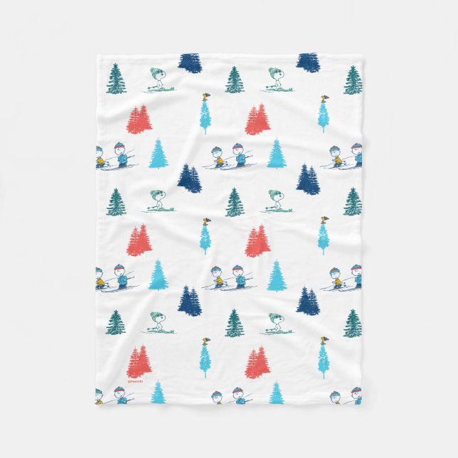 Peanuts | Winter Skiing the Slopes Pattern Fleece Blanket (Front)