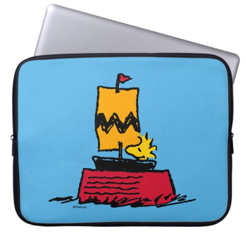 Peanuts  Woodstock Snoopy Dish Sail Boat Laptop Sleeve