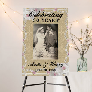 Pearl 30th Anniversary welcome sign with Photo