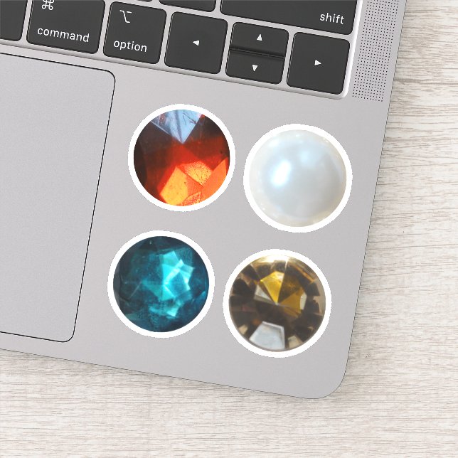 Pearl and gems sticker (Detail)