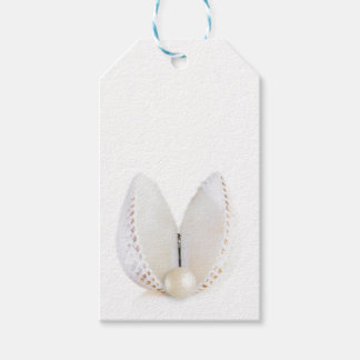 Pearl and seashell gift tags