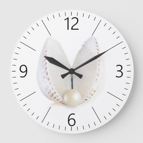 Pearl and seashell large clock
