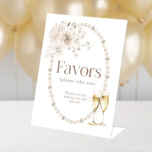 Pearls Favors Sign
